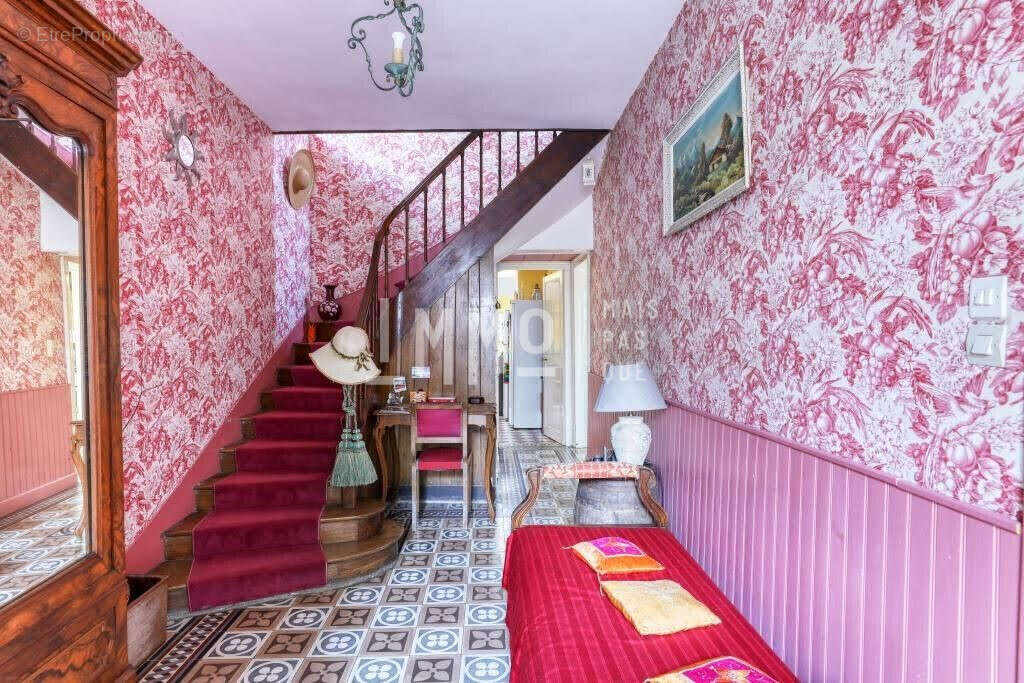 Maison à COURDEMANCHE