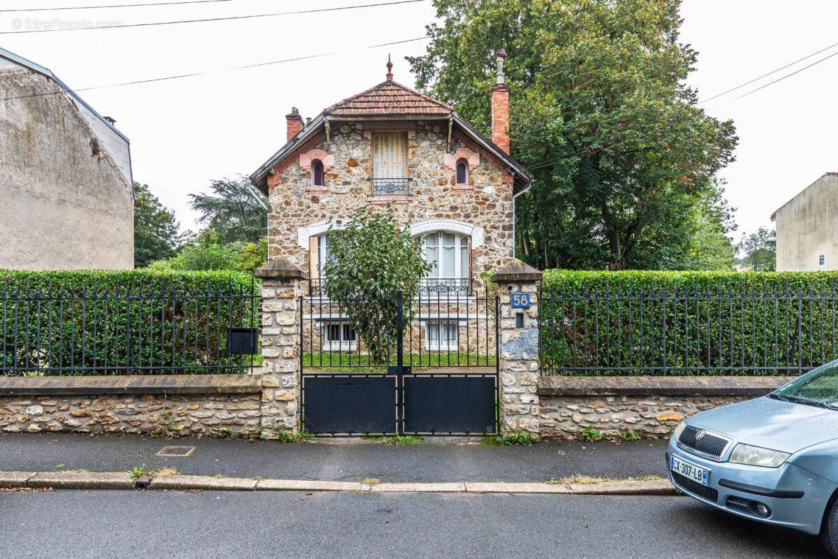 Maison à MONTMORENCY