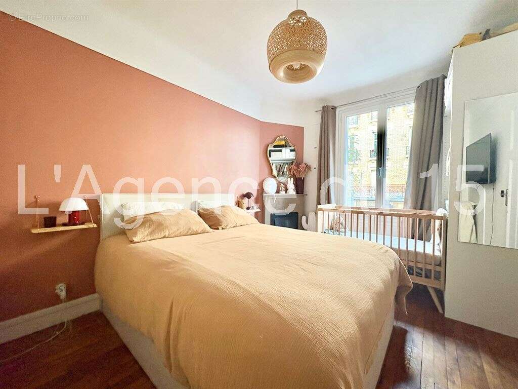 Appartement à ISSY-LES-MOULINEAUX