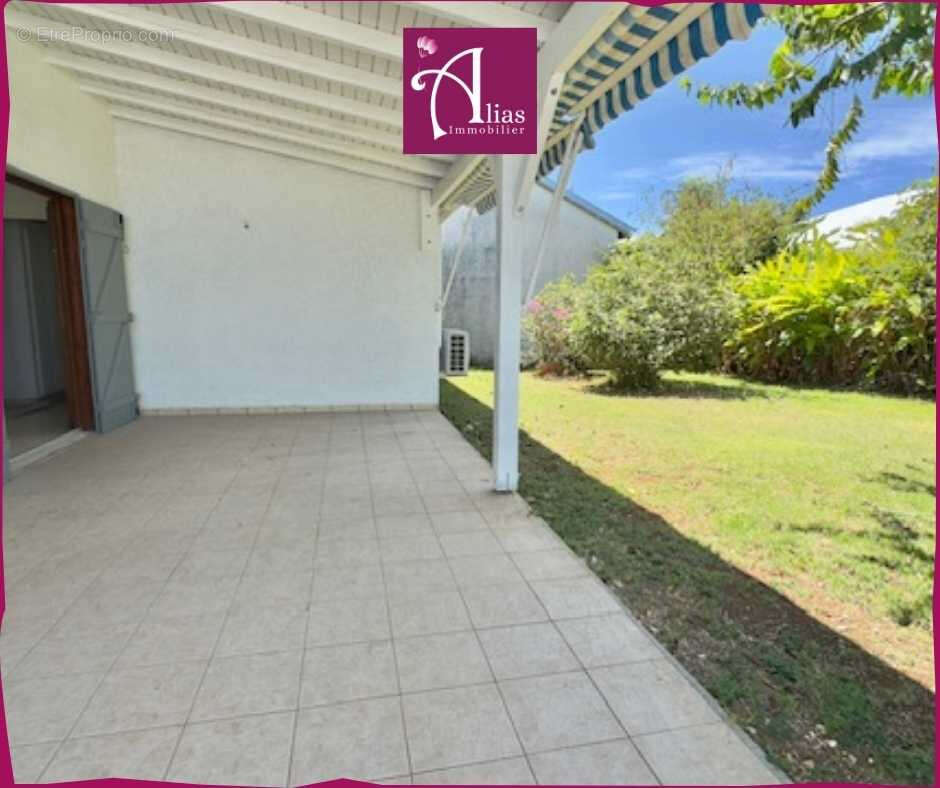 Maison à BAIE-MAHAULT