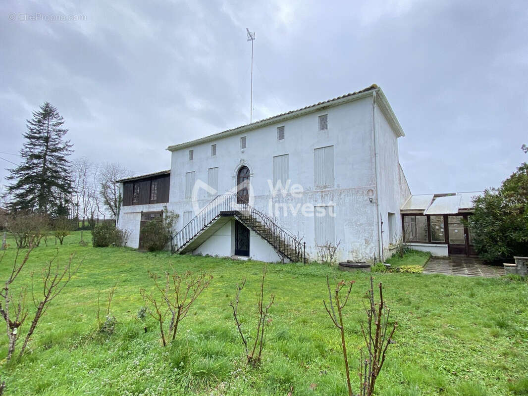 Maison à MARCILLAC