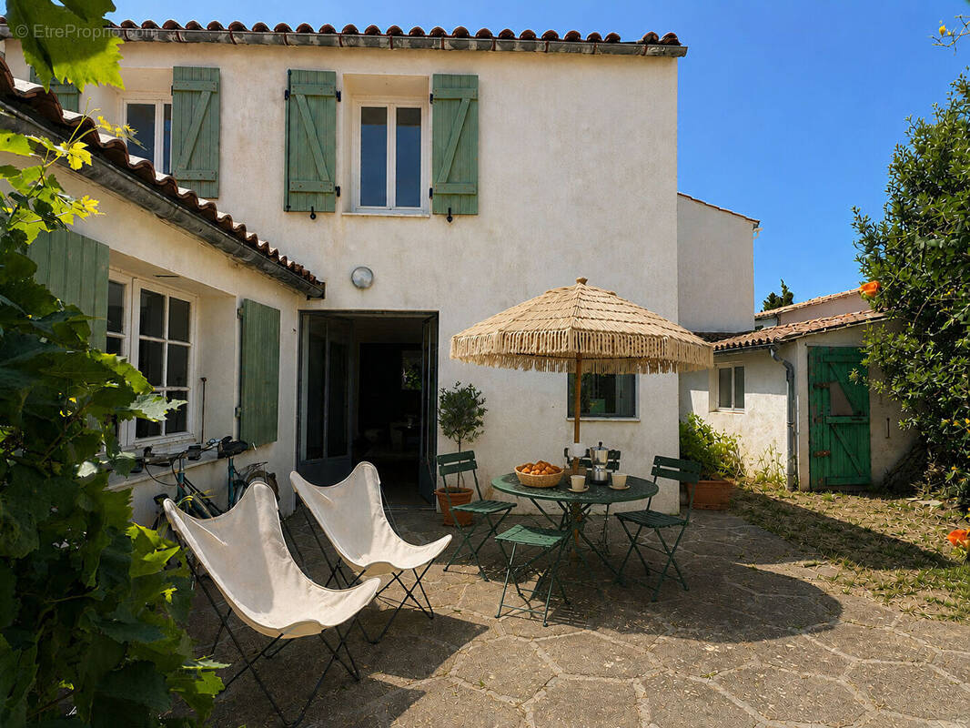 Maison à LA COUARDE-SUR-MER