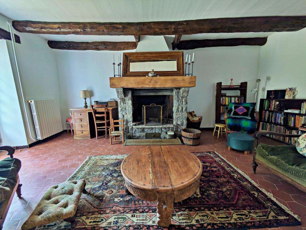 Maison 8 pièces / 158 m² / 265 000 EUR / VABRE - photo 8