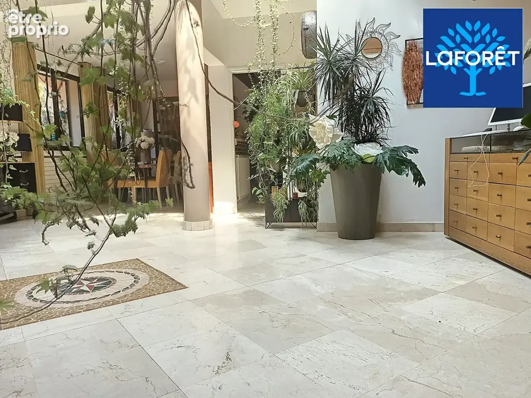 Corps de ferme + Atelier à rénover / 805 m2 / Neuilly Plaisance - photo 4