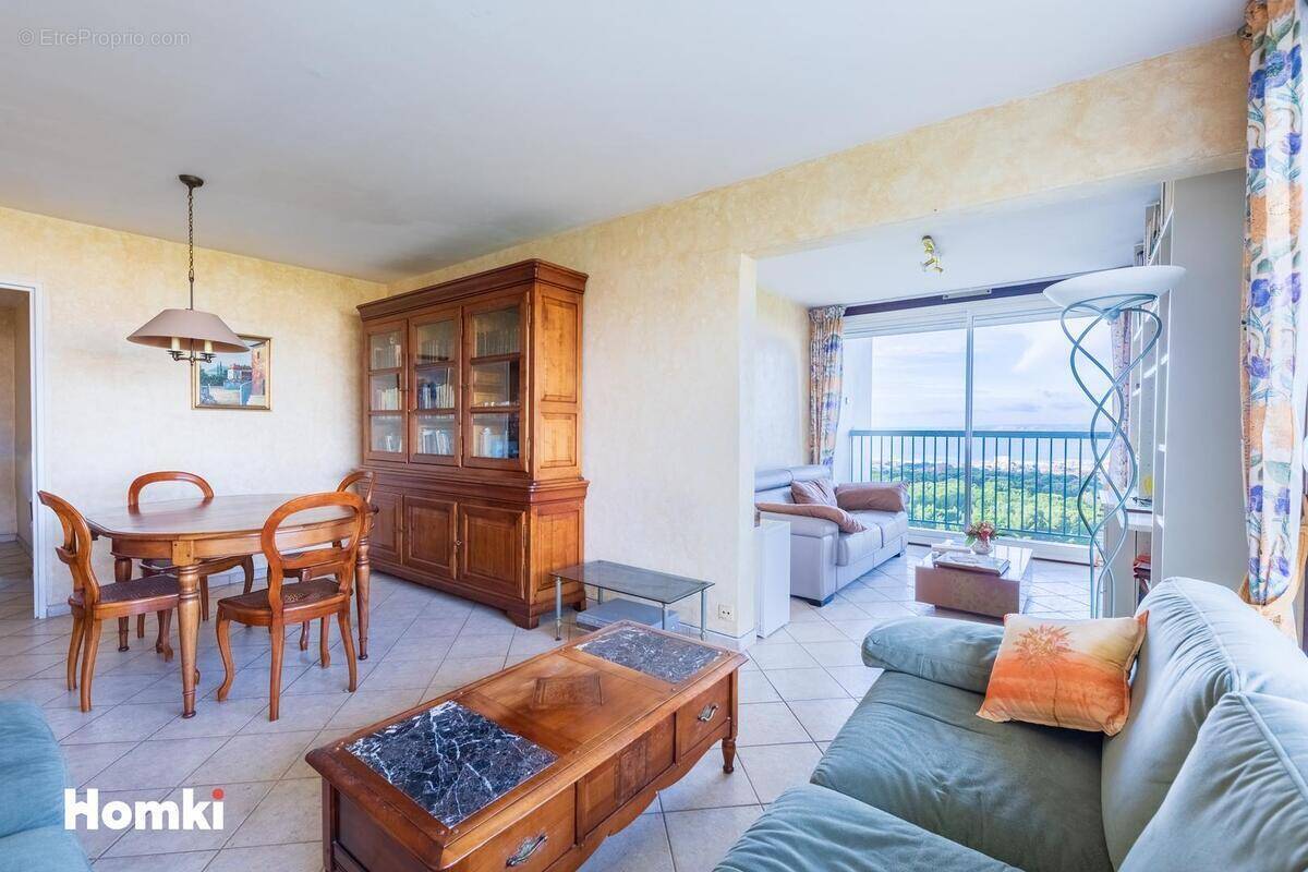 Appartement à MARSEILLE-8E