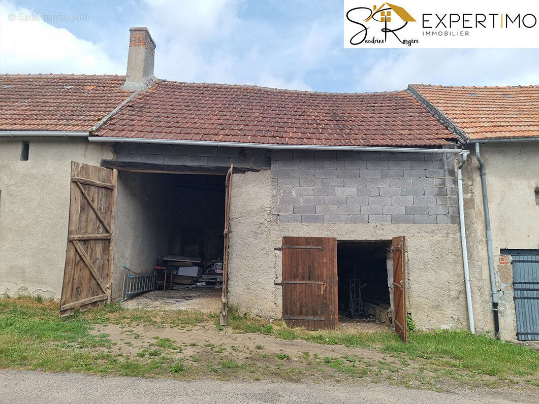 Maison à MONTAIGUT
