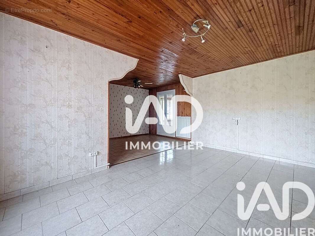 Photo 8 - Maison à MEHUN-SUR-YEVRE