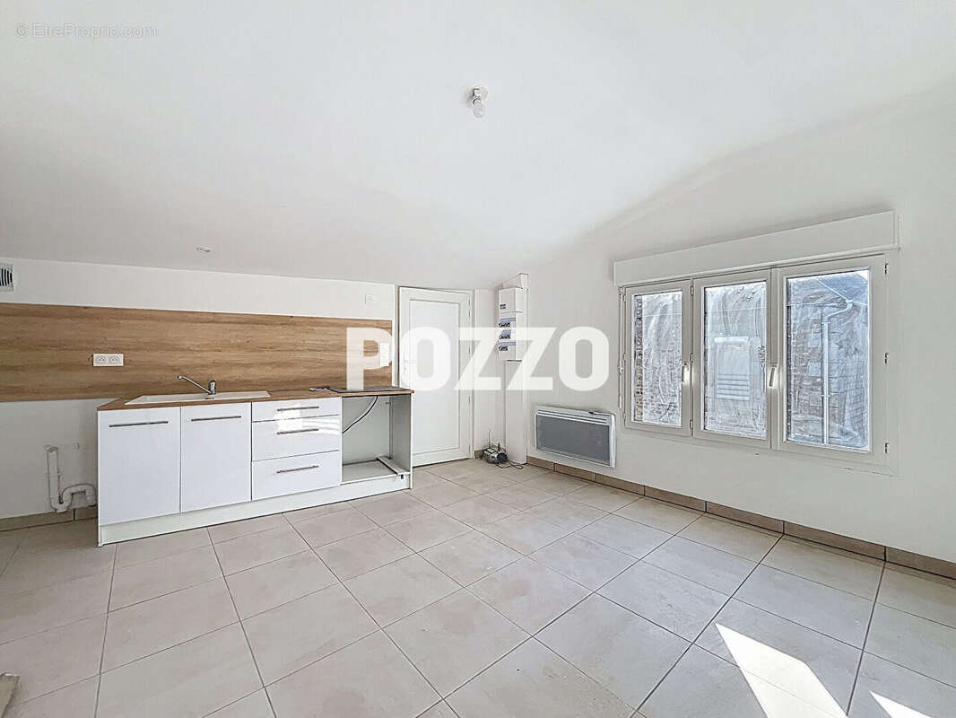 Appartement à SAINT-HILAIRE-DU-HARCOUET