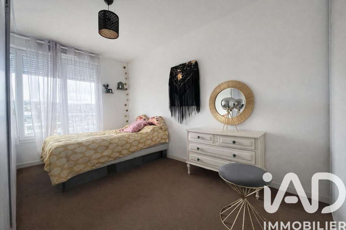 Photo 5 - Appartement à CORBEIL-ESSONNES