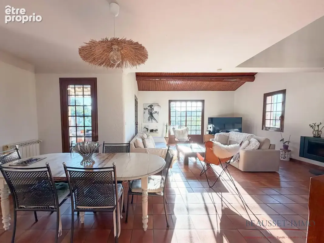 Maison 4 pièces 126 m² à vendre à Saint-Cyr-Sur-Mer (83270) - photo 6