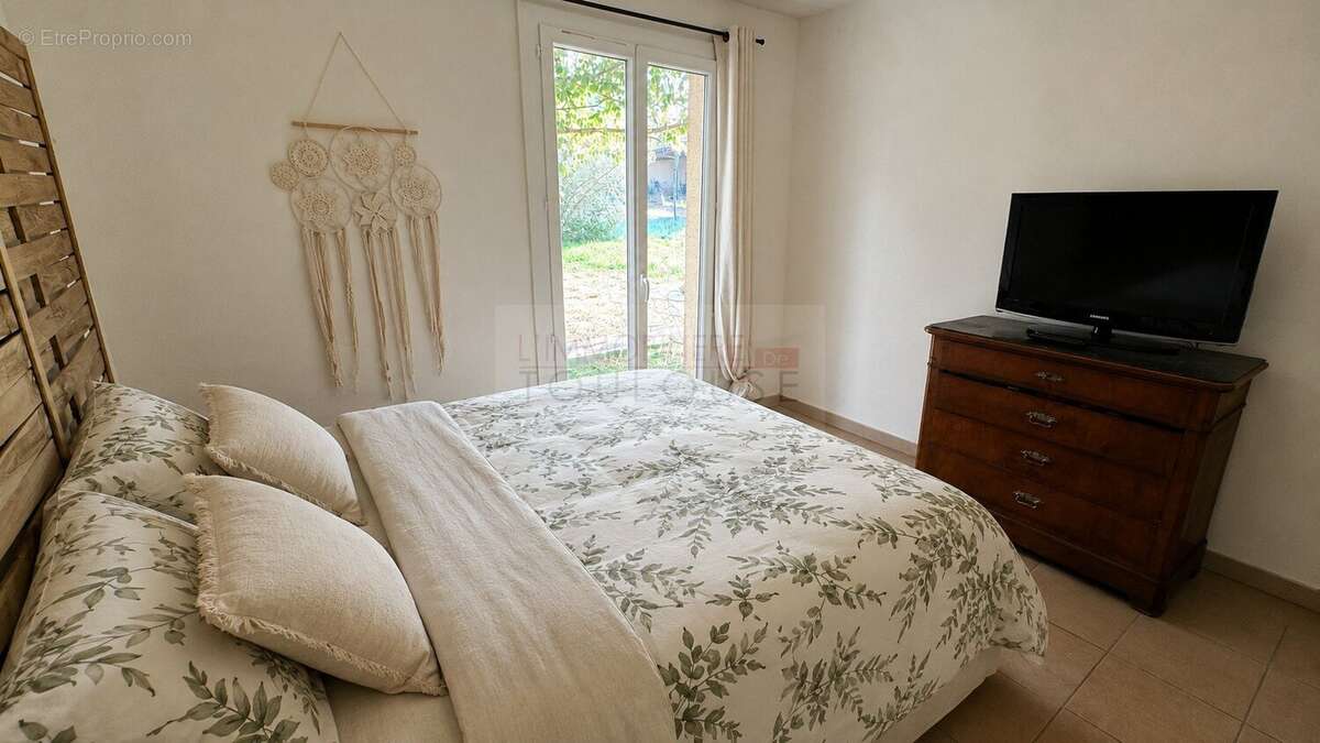 Labastide-saint-sernin  maison t4 de plain-pied avec grand jardin et garage - photo 12