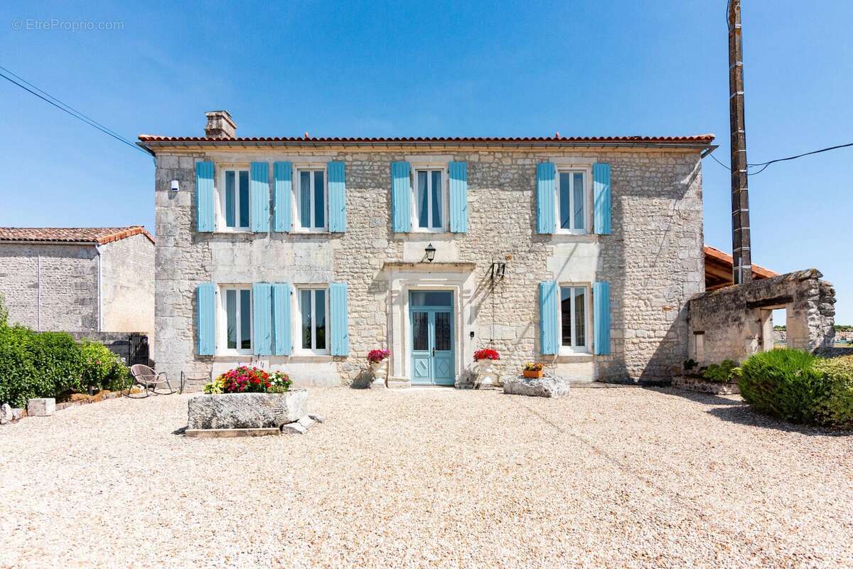 Domaine rural historique et prestigieux avec logements d'hôtes - photo 2