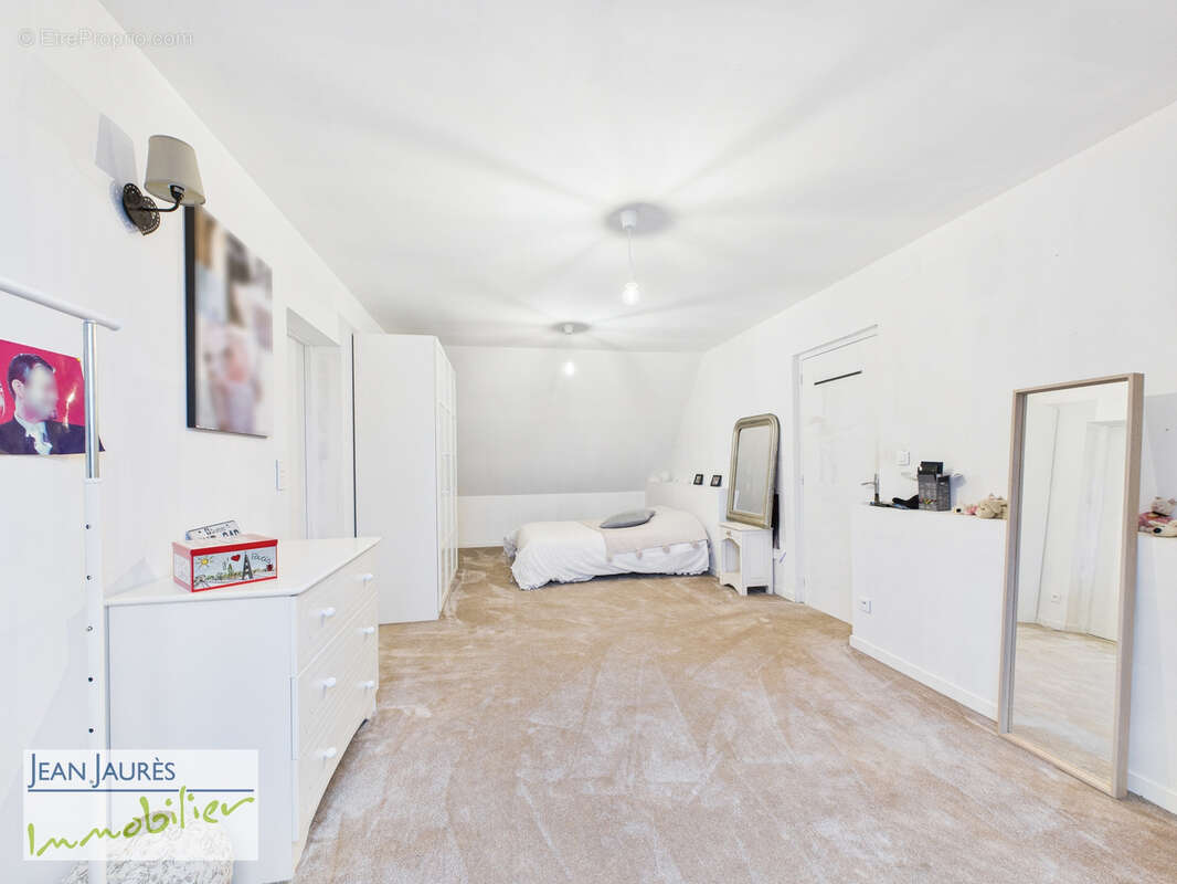 Propriété de caractère avec piscine   280 m2 de confort et de séréni - photo 15