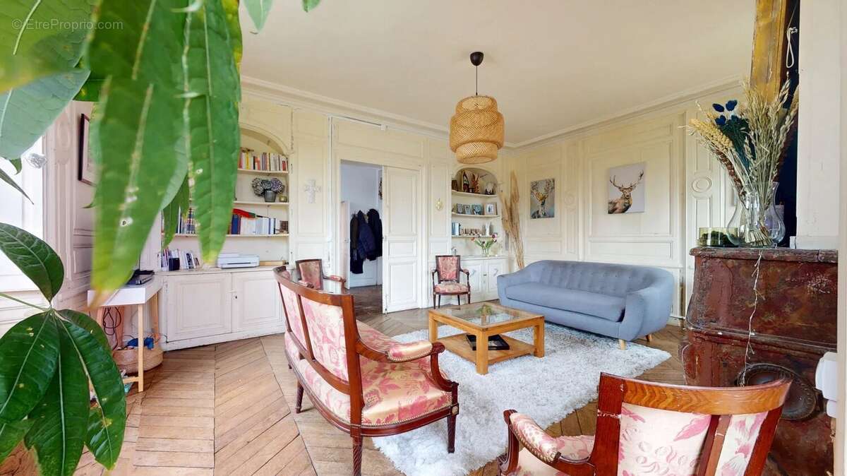 Maison à DAMPIERRE-EN-YVELINES