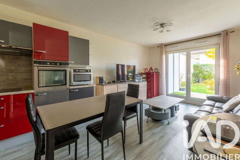 Photo 2 - Appartement à THORIGNY-SUR-MARNE