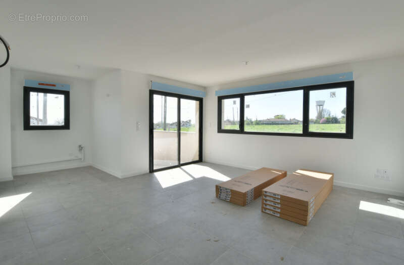 Appartement à LAPEYROUSE-FOSSAT