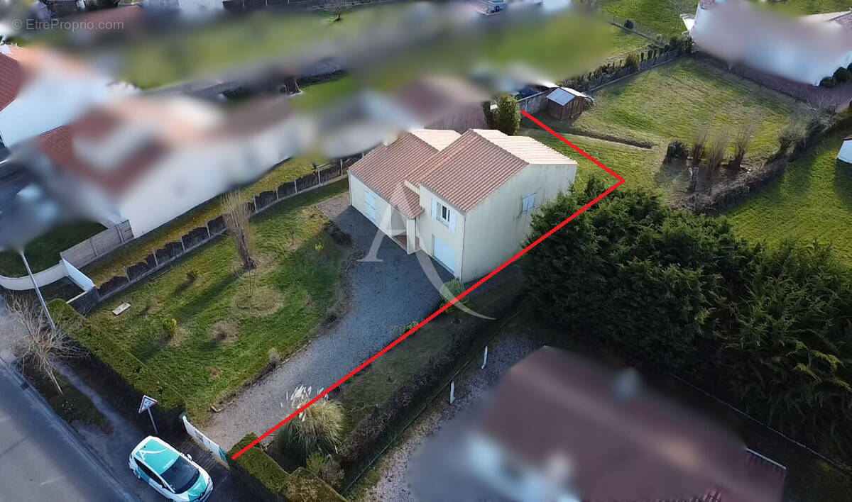 Maison à LA CHAIZE-GIRAUD