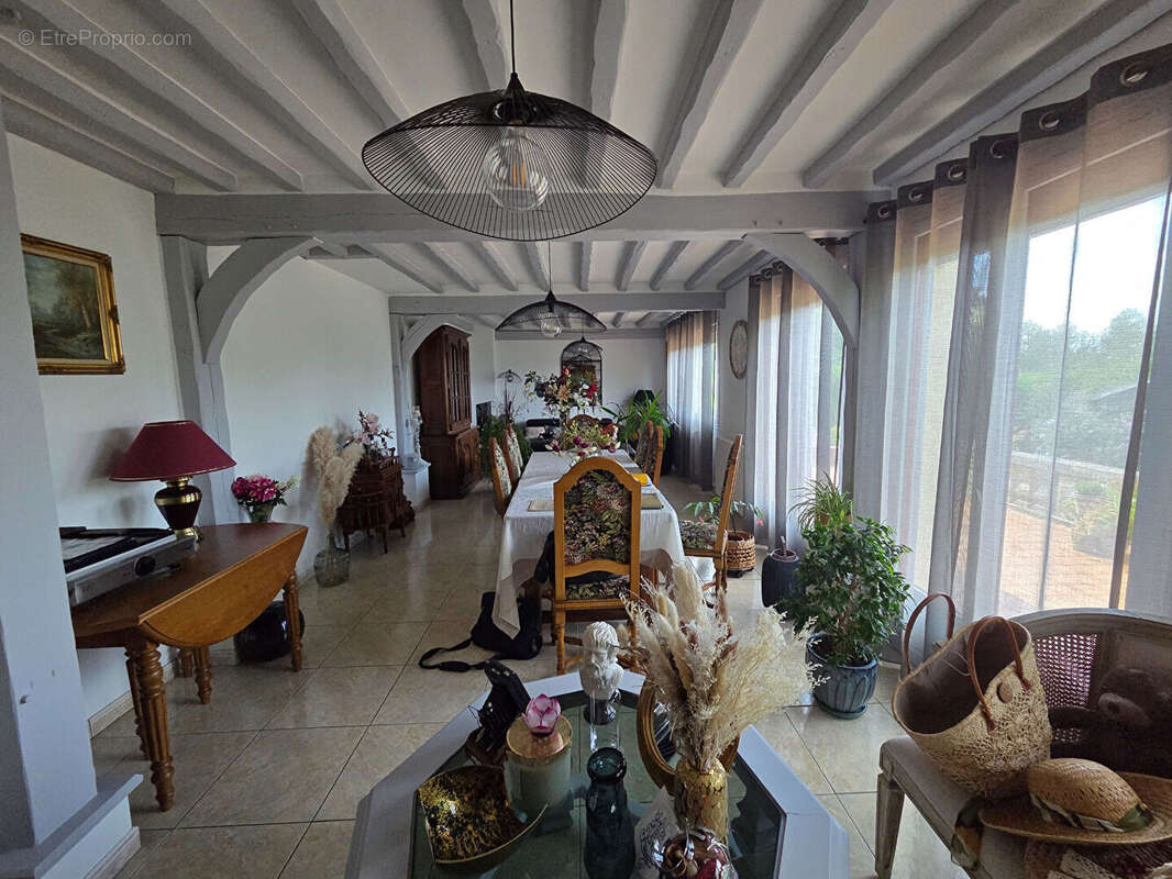 Maison à LA MAILLERAYE-SUR-SEINE