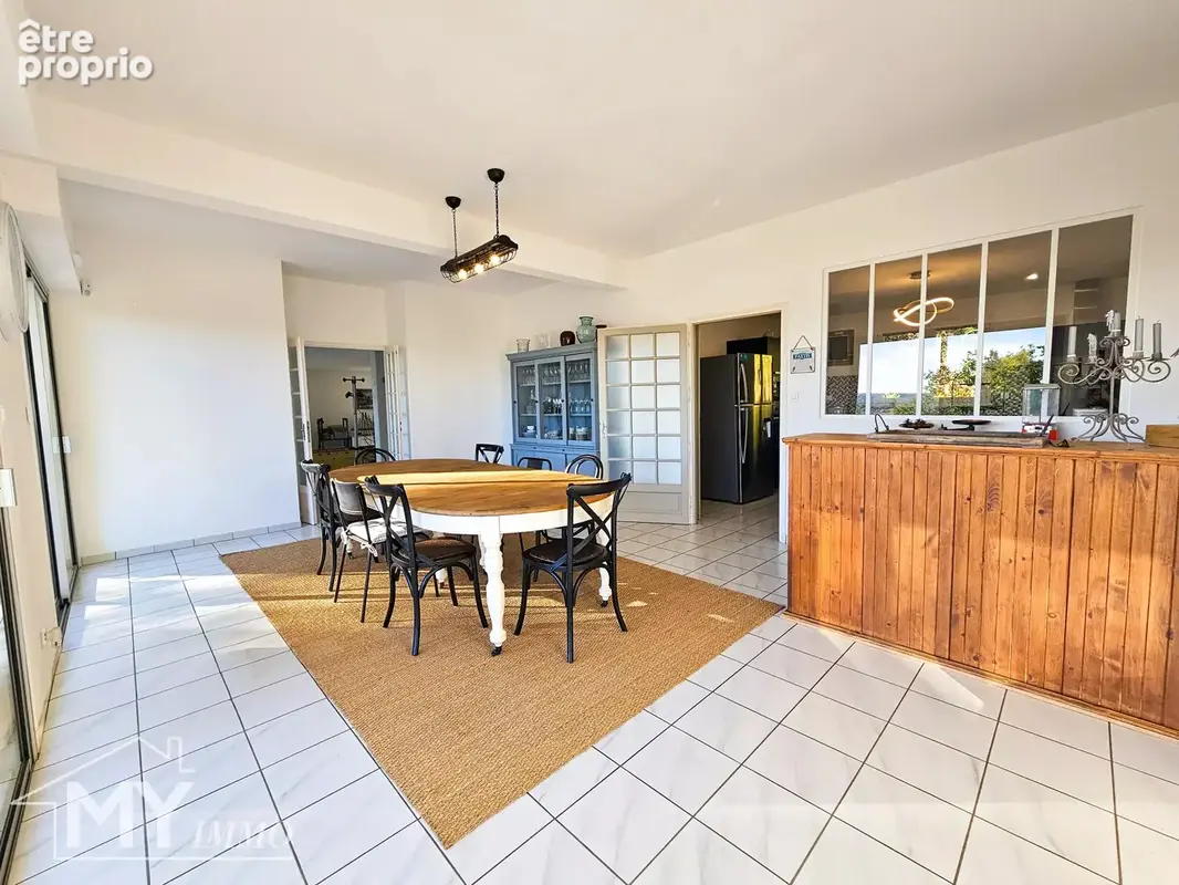 Vélines : Maison d’architecte de 218 m² avec piscine sur près de 2,8 hectares - photo 6