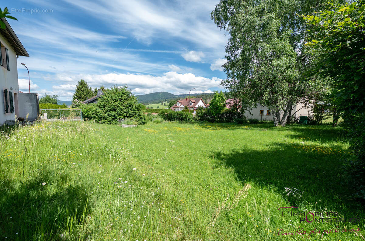Maison à ROCHEJEAN