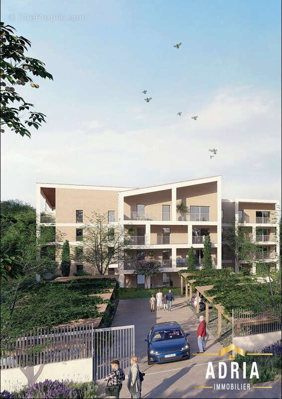Appartement à LA ROQUE-D'ANTHERON