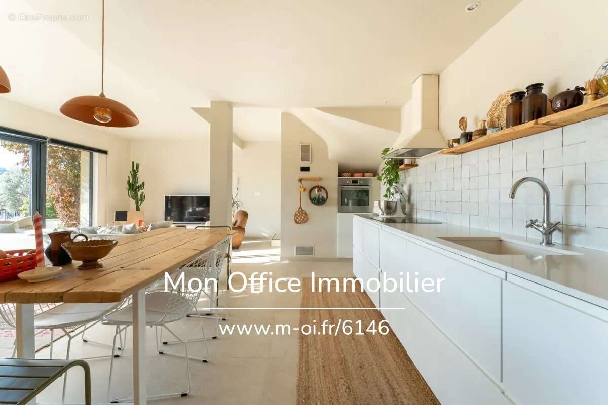 Maison à LOURMARIN