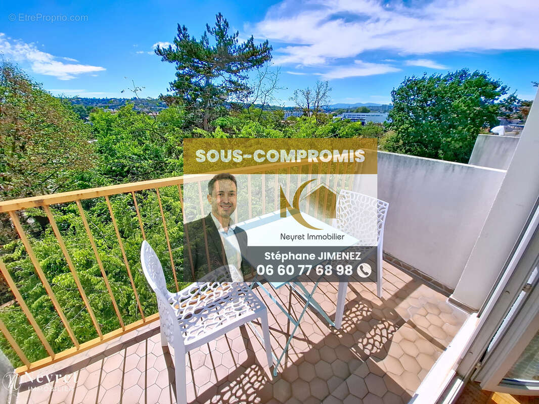 Appartement à PIERRE-BENITE