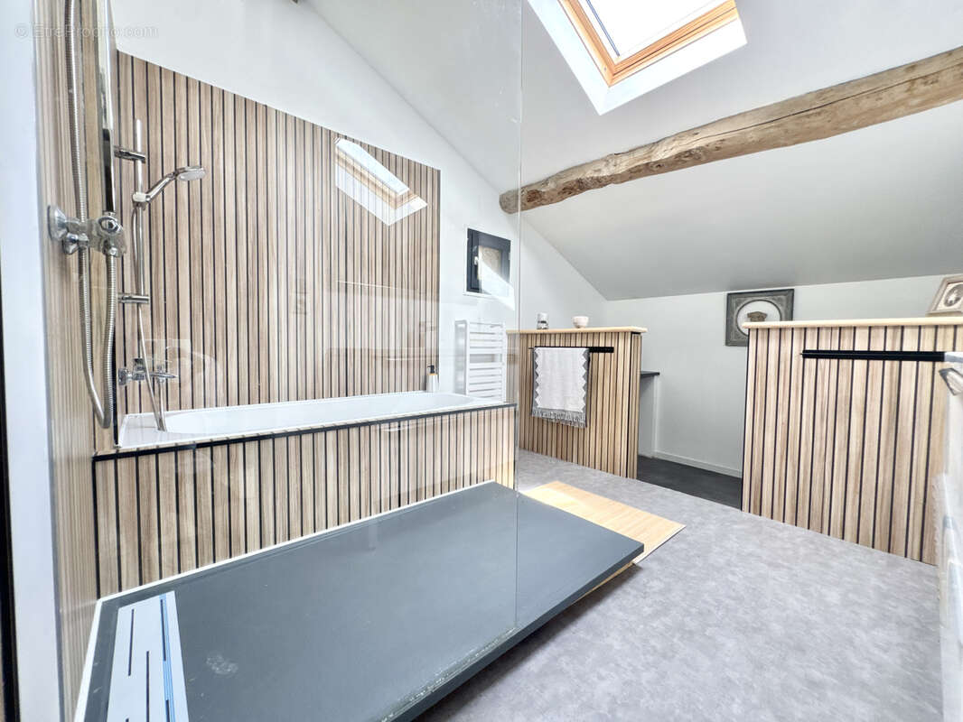 Propriété de prestige comprenant gîtes, une piscine et des dépendances - photo 23
