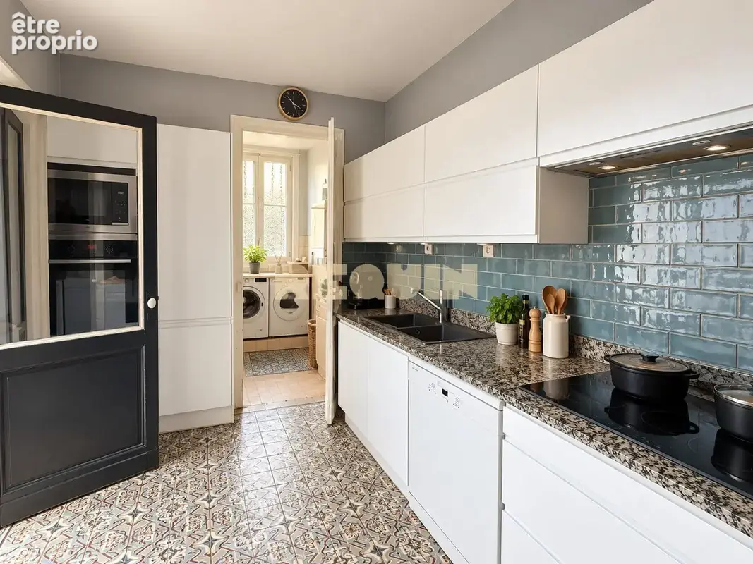 Maison 10 pièces 198 m² à vendre à Lille (59000) - photo 2