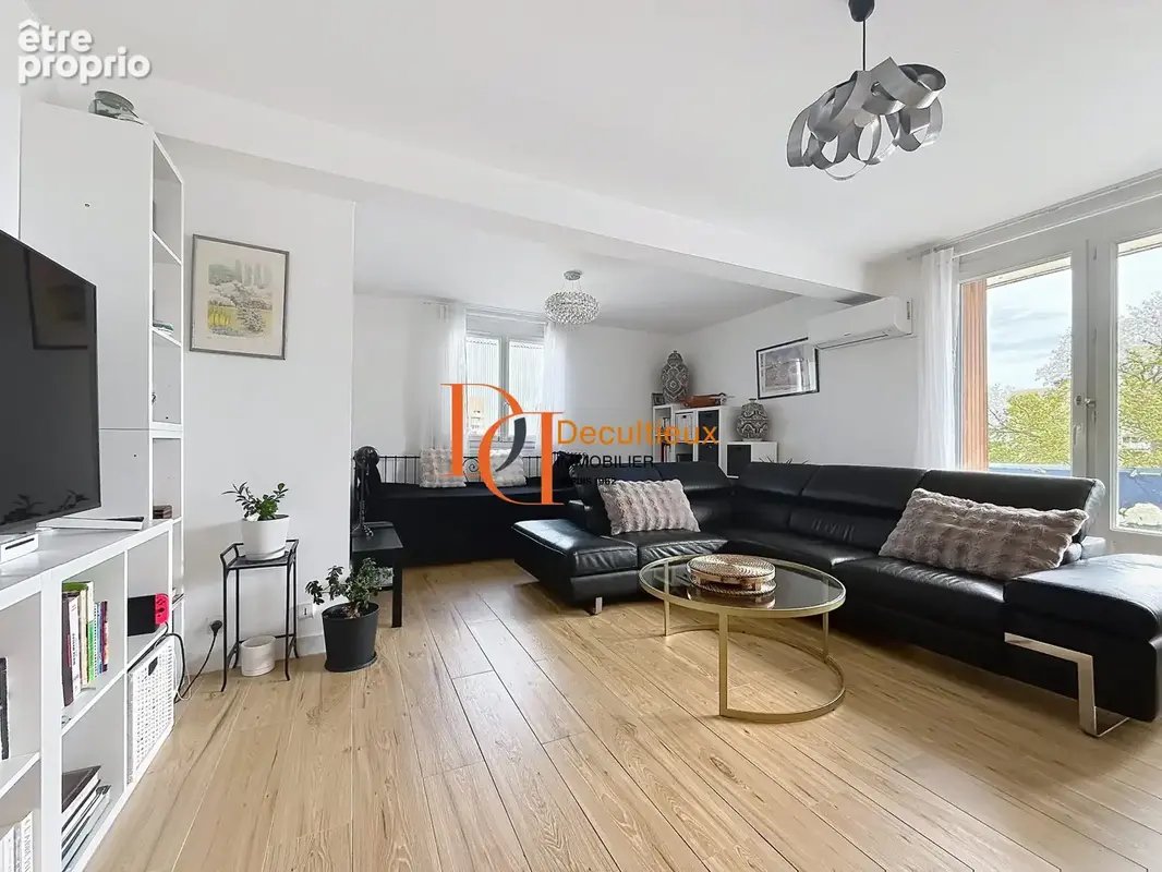 Appartement 4 pièces 83 m² à vendre à Villeurbanne (69100) - photo 2