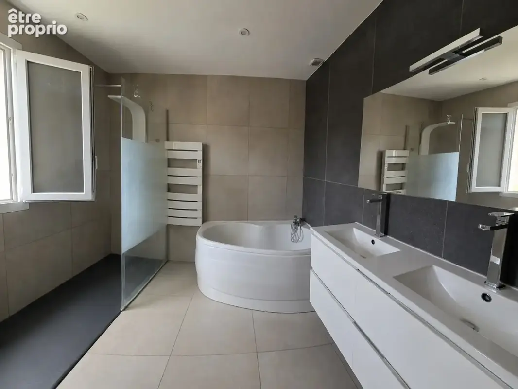 MOUSSAN – Villa familiale de plain-pied 150 m² – 4 chambres – Piscine – Garage – DPE A - photo 10