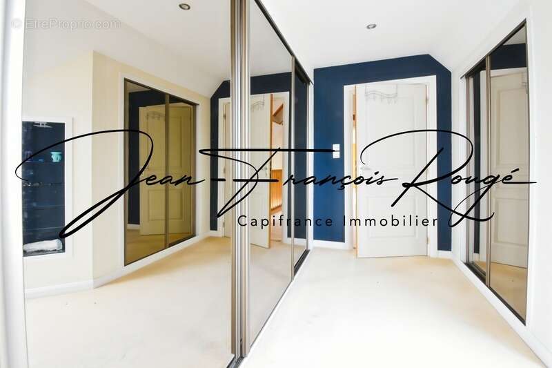 Maison à SAINT-GILLES