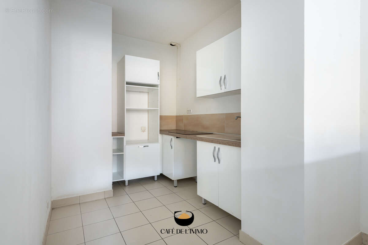 Appartement à MARSEILLE-2E