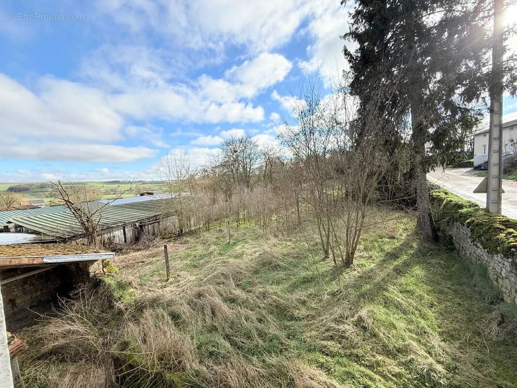 Charmante petite ferme-château entièrement à rénover - photo 14