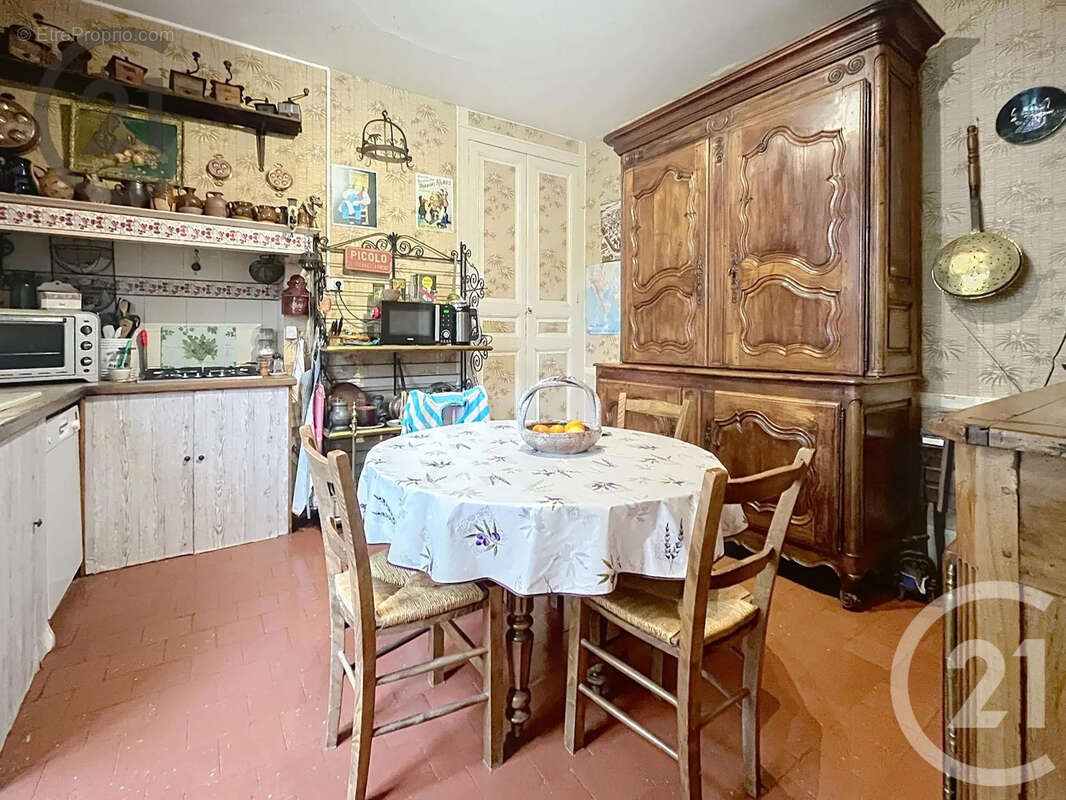 Maison 119 m² à Coulanges-La-Vineuse  - photo 5
