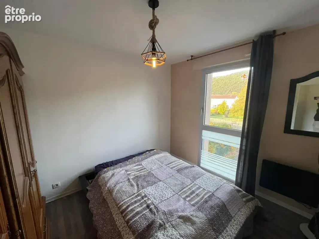 Appartement 3 pièces 75 m² à vendre à Massiac (15500) - photo 8