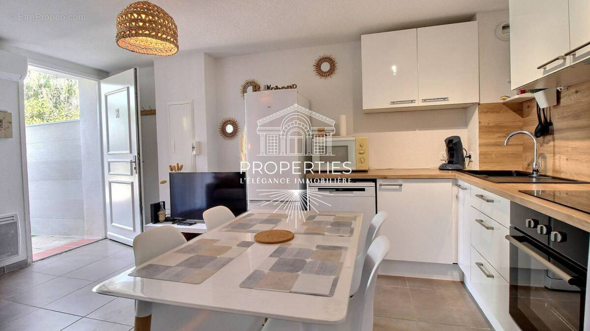 Appartement à CARQUEIRANNE