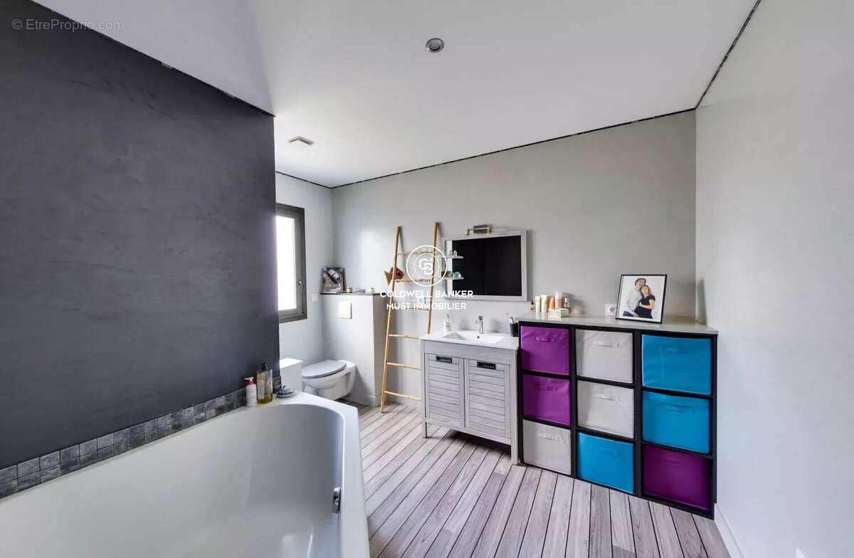 Maison à VILLENEUVE-DE-LA-RAHO