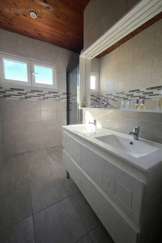 Maison à JONQUIERES