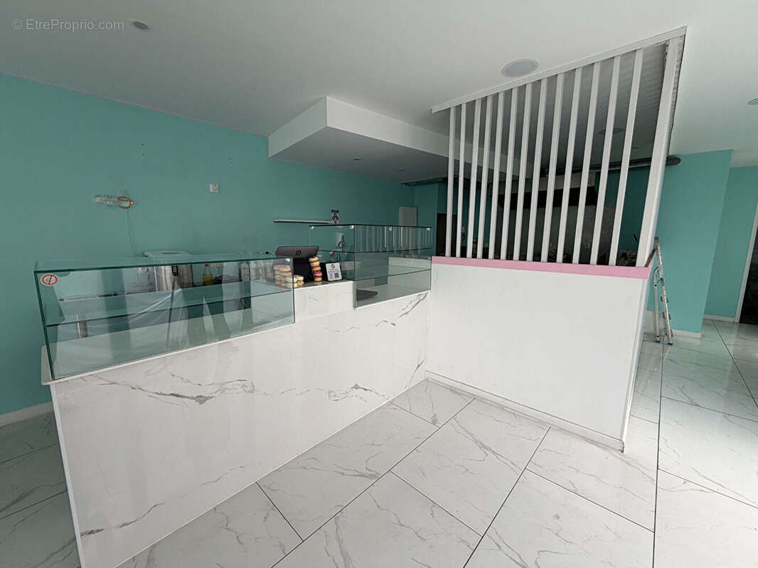 Commerce à SARCELLES