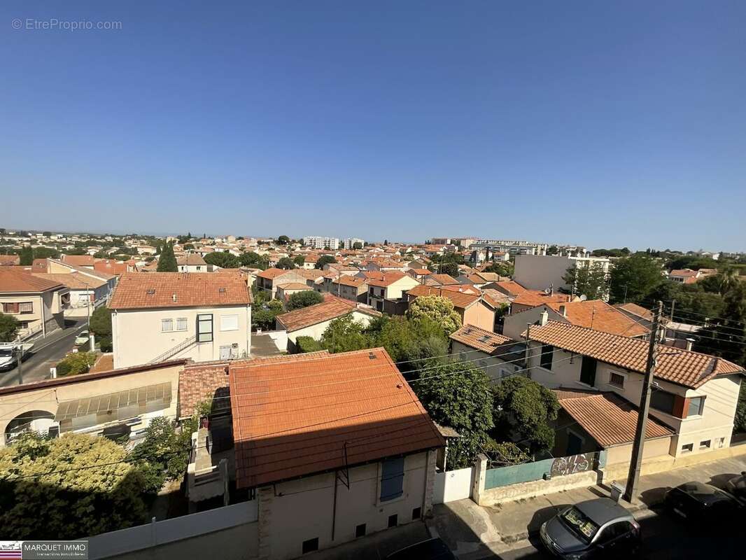 Superbe appartement T3 offrant 62 m² donnant sur terrasse de 7 m² avec une très très belle vue dégagée au 3° étage d'une résiden - photo 11