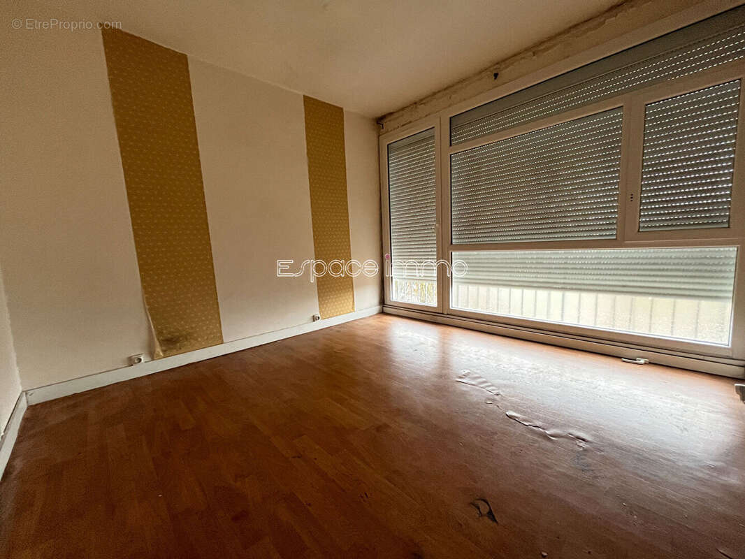 Appartement à MONT-SAINT-AIGNAN