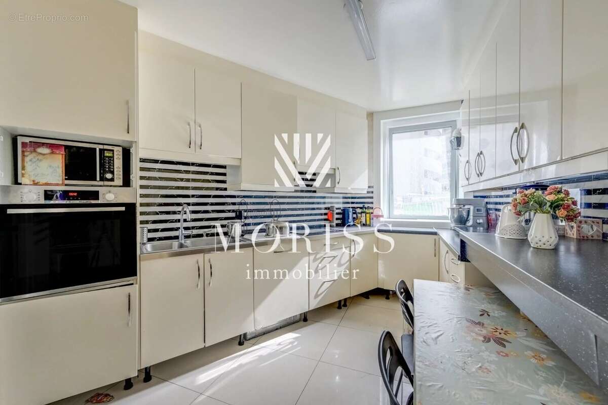 Appartement à PARIS-19E