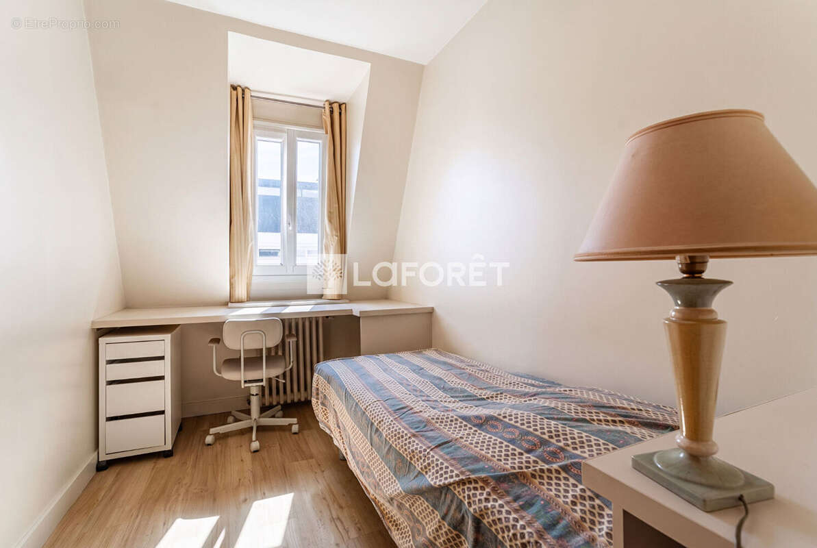 Localisation ideale - dernier etage - bel immeuble - photo 6