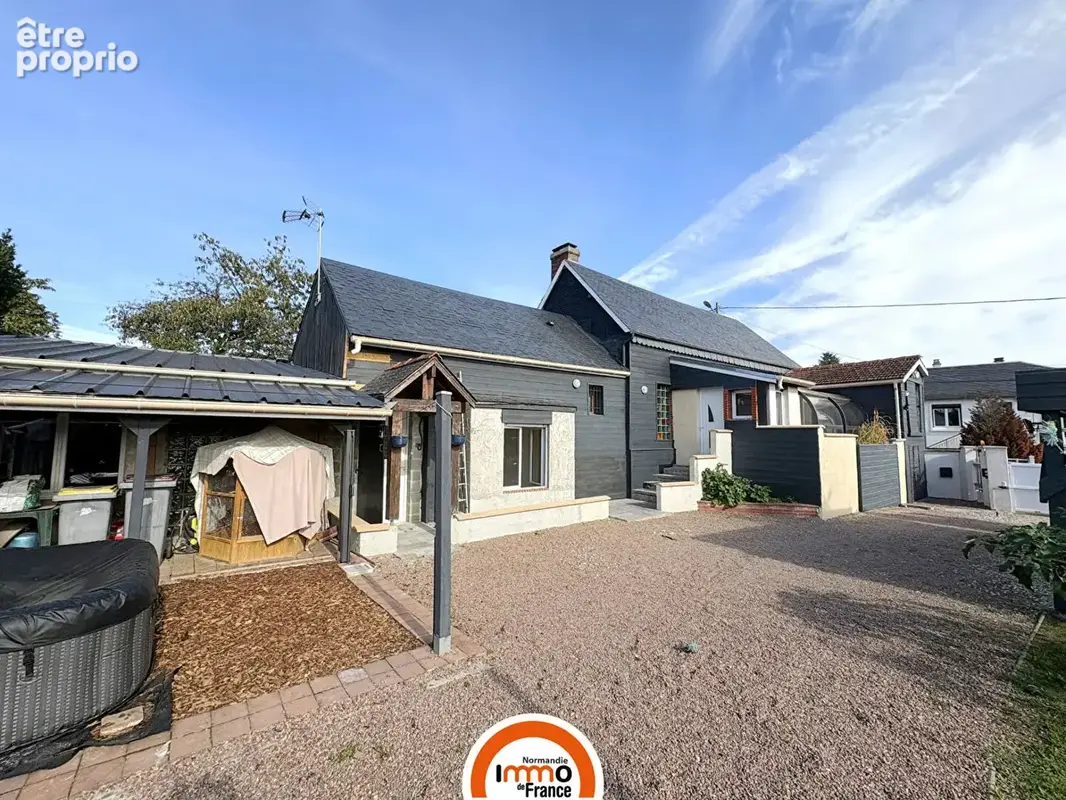 Photo Maison à La Bonneville-Sur-Iton au prix de 204 000€