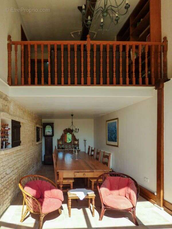 Maison à CHEF-BOUTONNE