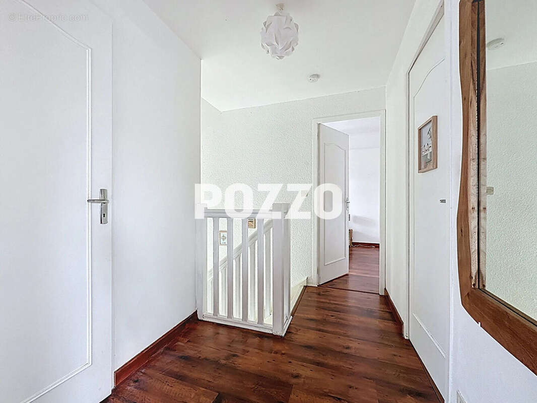 Maison à DRAGEY-RONTHON