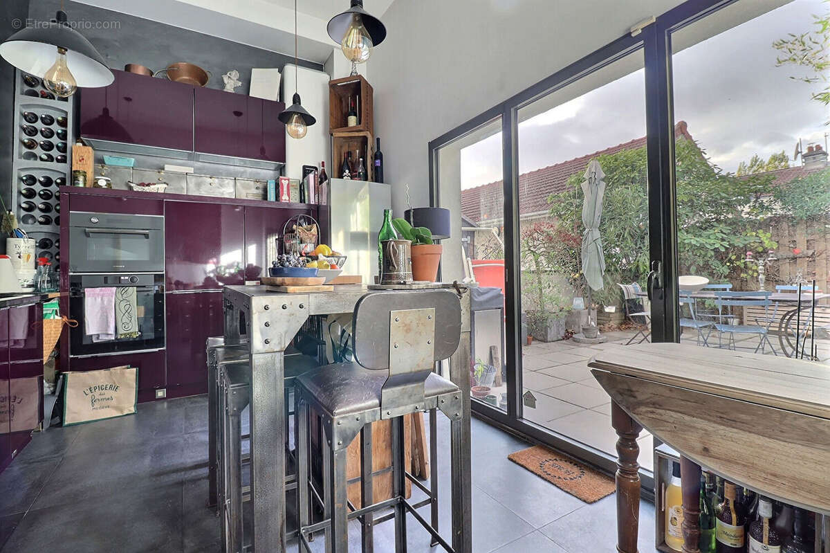 Appartement à COLOMBES