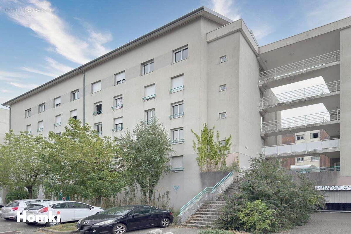 Appartement à FONTAINE