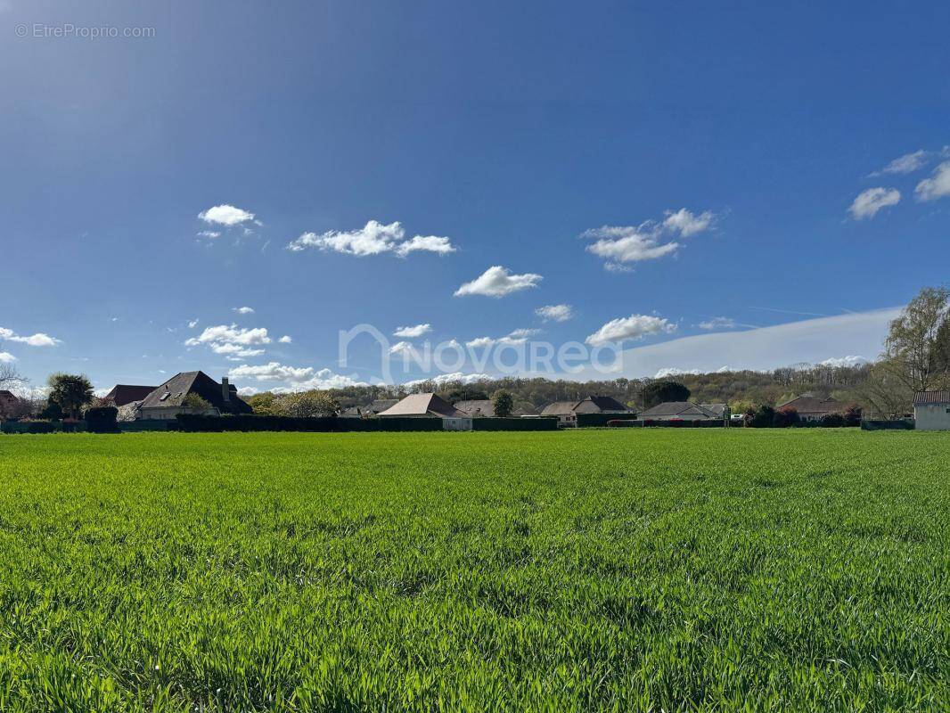 Terrain à IDRON